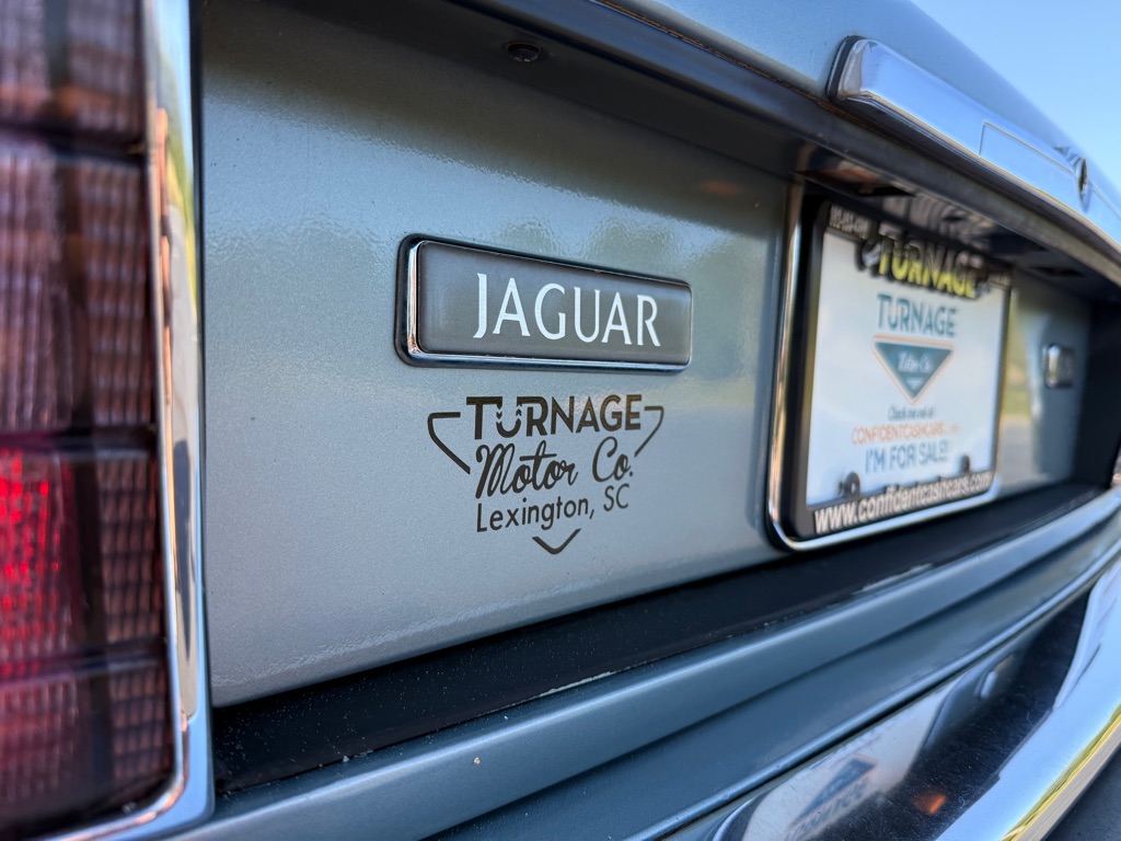 Photo 25 of this JAGUAR XJ6
