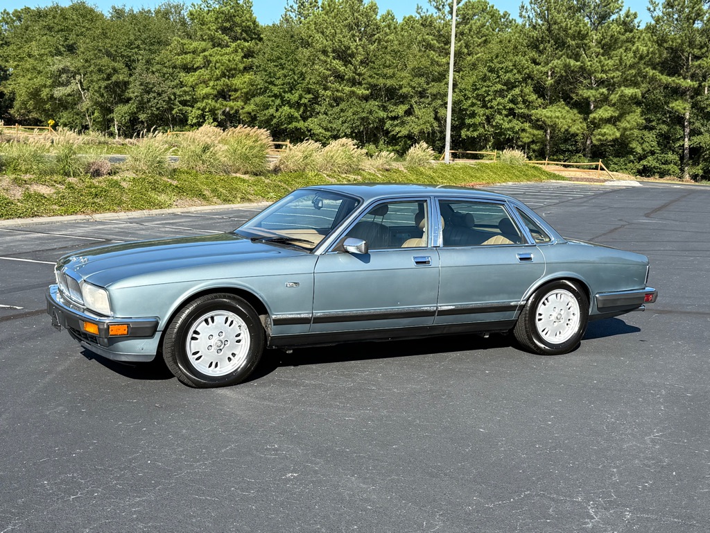 Photo 4 of this JAGUAR XJ6