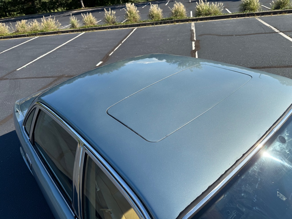 Photo 27 of this JAGUAR XJ6