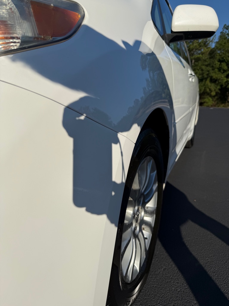Photo 35 of this TOYOTA SIENNA