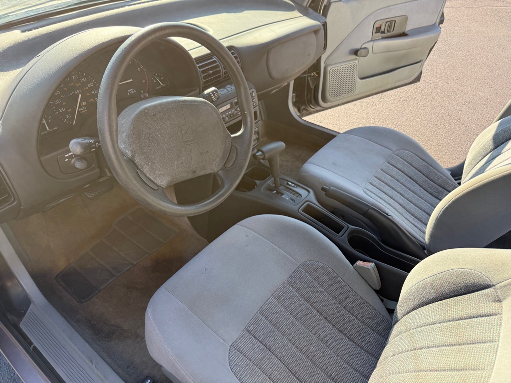 Photo 15 of this SATURN SL1