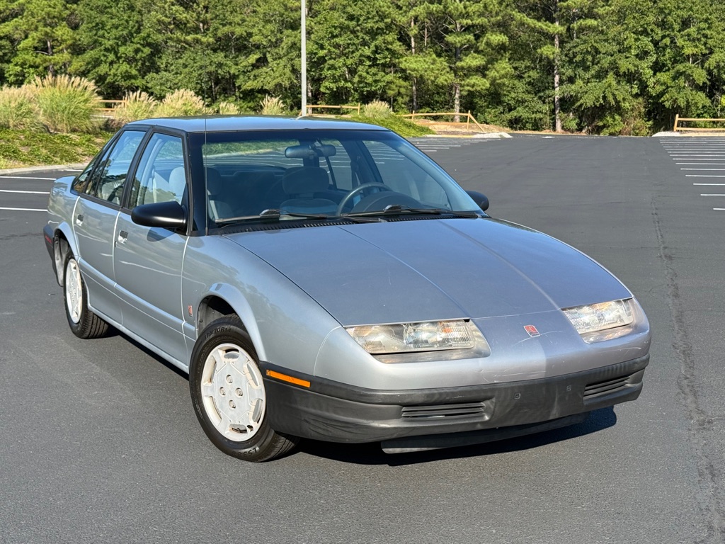 Photo 4 of this SATURN SL1