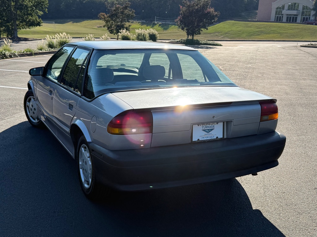 Photo 11 of this SATURN SL1
