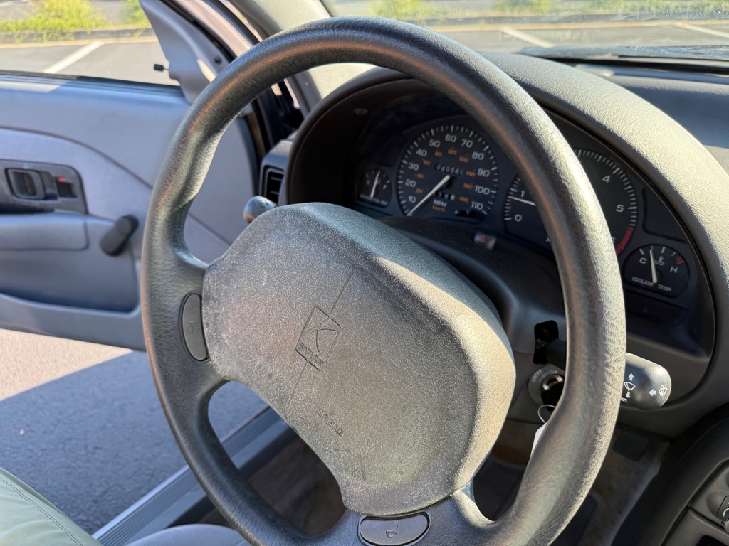 Photo 27 of this SATURN SL1