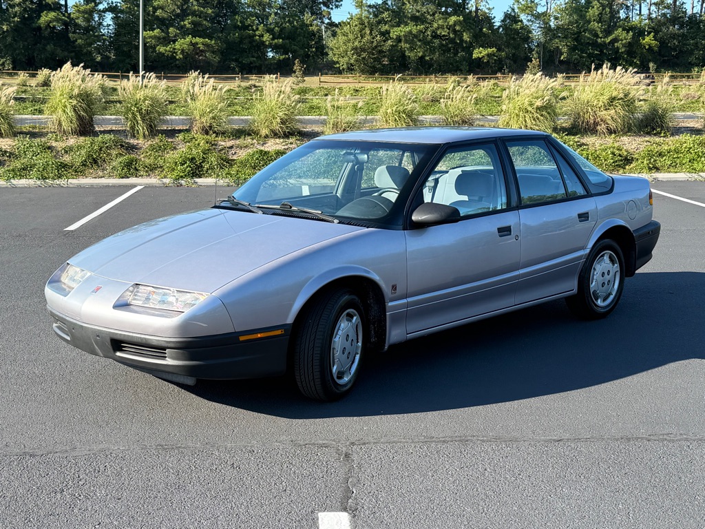 Photo 7 of this SATURN SL1