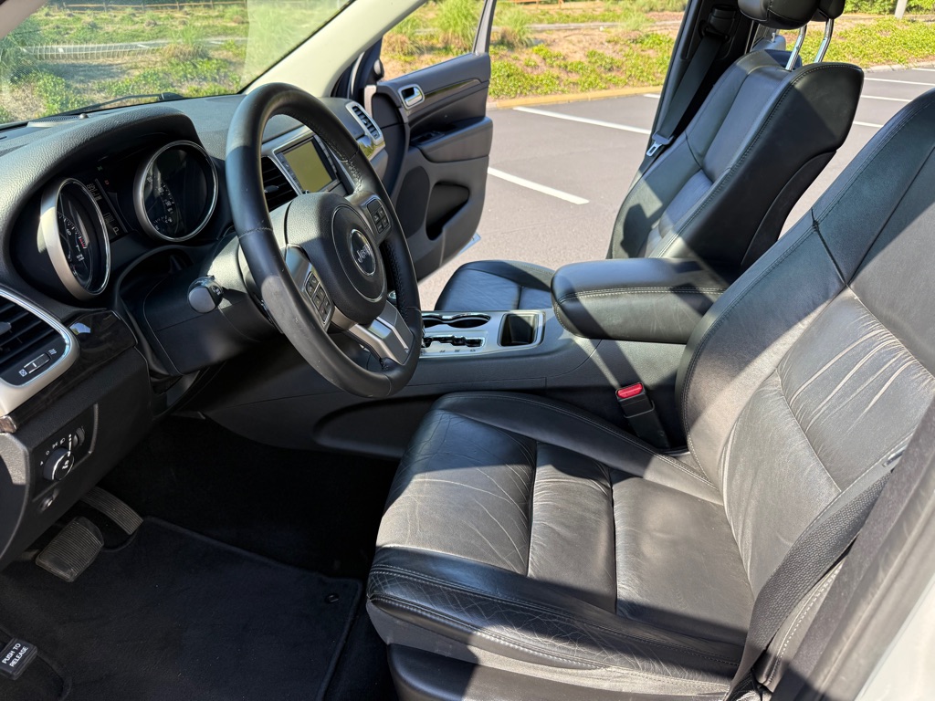 Photo 11 of this JEEP GRAND CHEROKEE