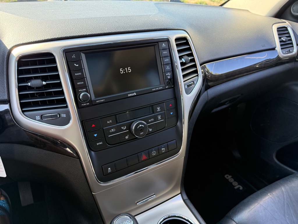 Photo 22 of this JEEP GRAND CHEROKEE