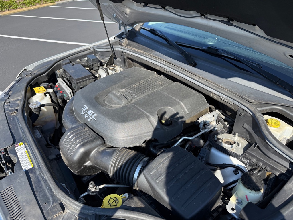 Photo 33 of this JEEP GRAND CHEROKEE