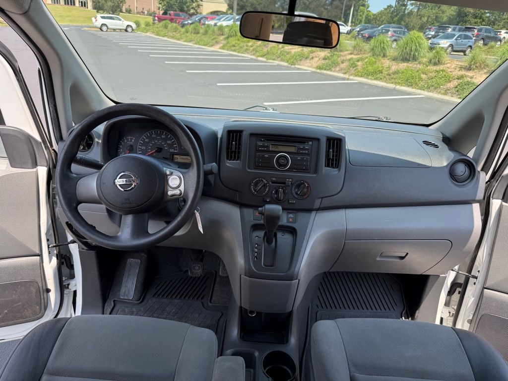 Photo 14 of this NISSAN NV200