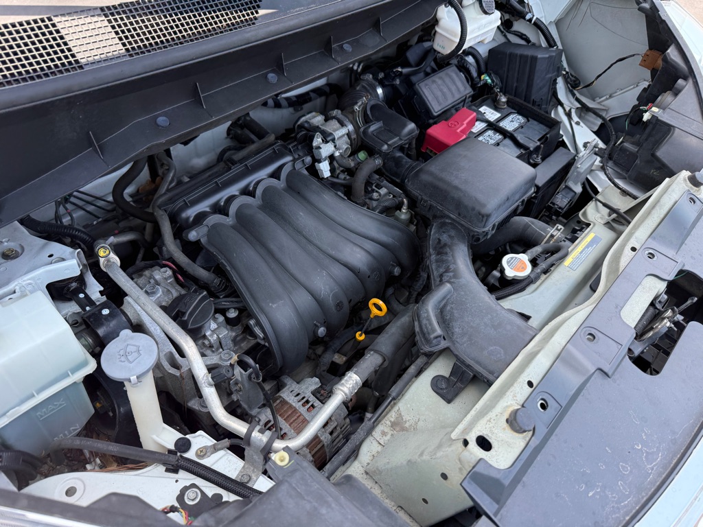 Photo 30 of this NISSAN NV200