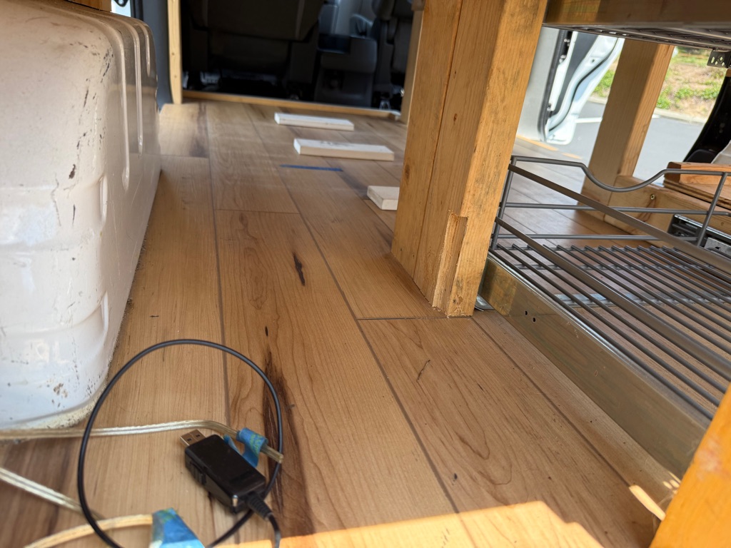 Photo 19 of this NISSAN NV200