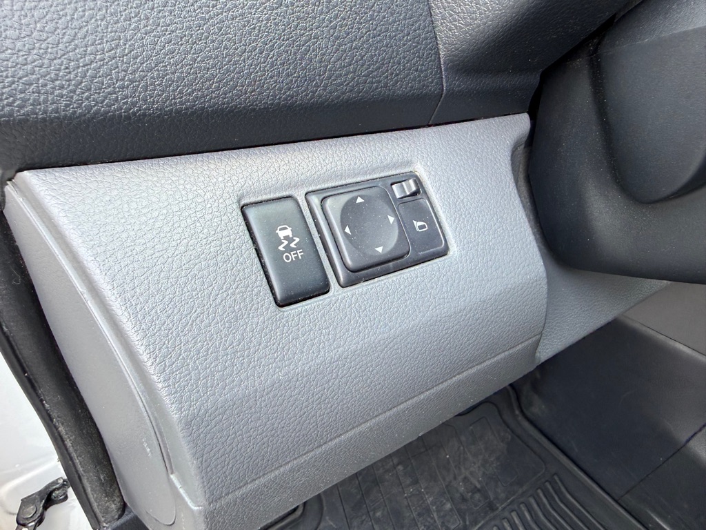 Photo 37 of this NISSAN NV200