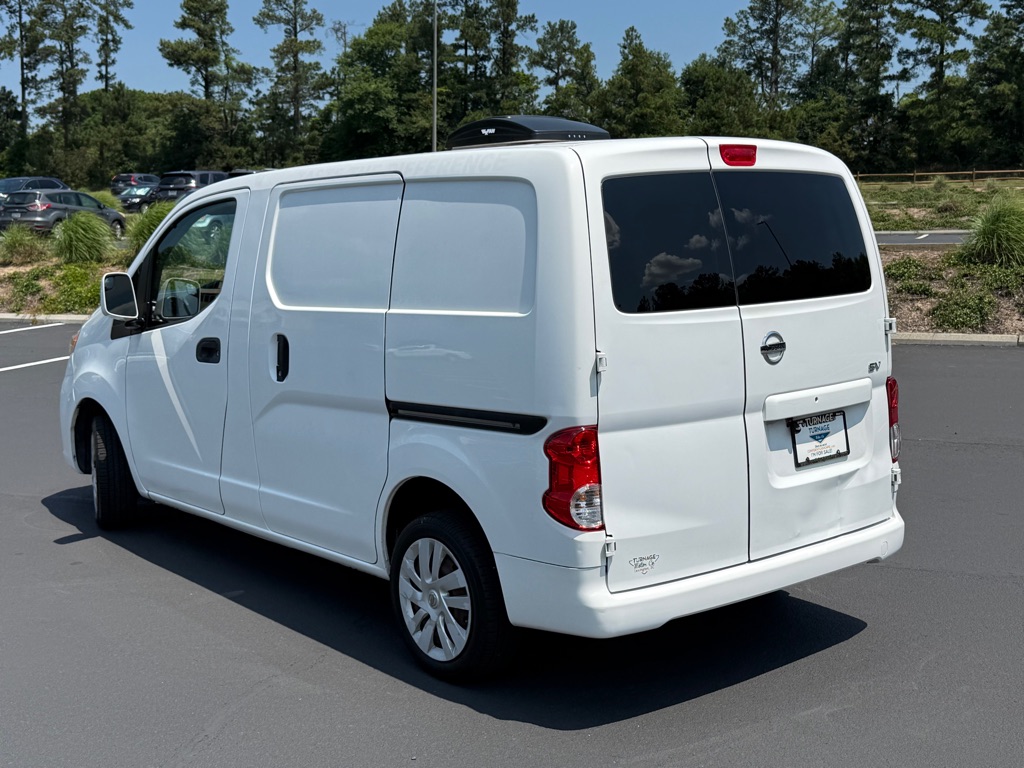 Photo 9 of this NISSAN NV200