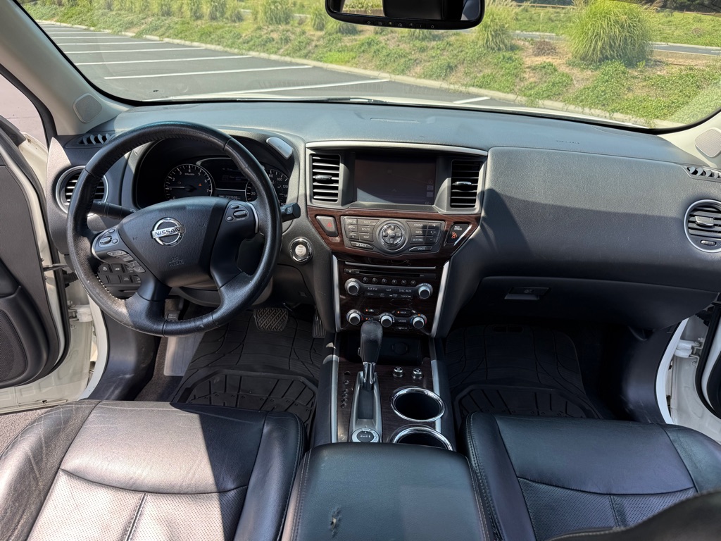 Photo 14 of this NISSAN PATHFINDER