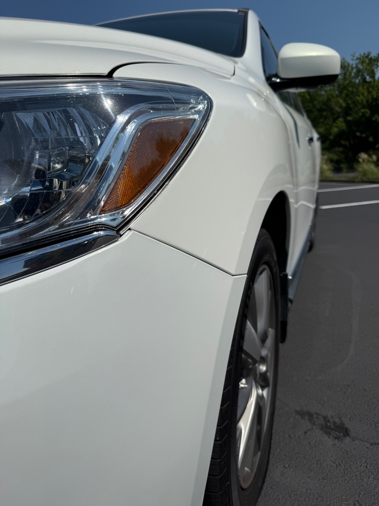 Photo 39 of this NISSAN PATHFINDER