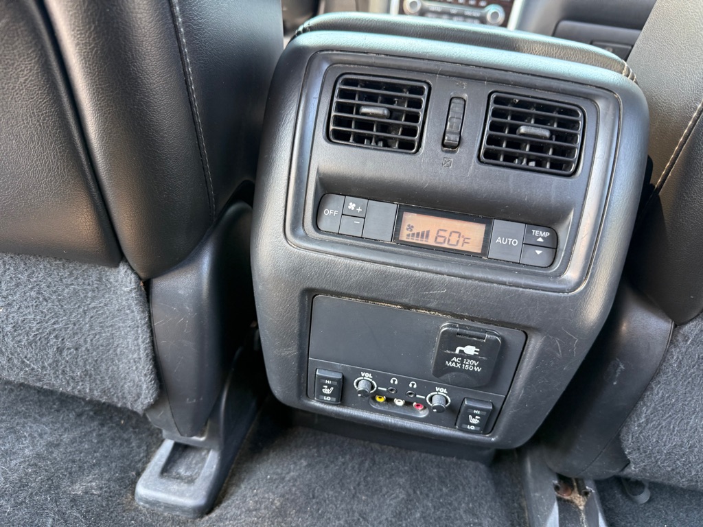 Photo 18 of this NISSAN PATHFINDER
