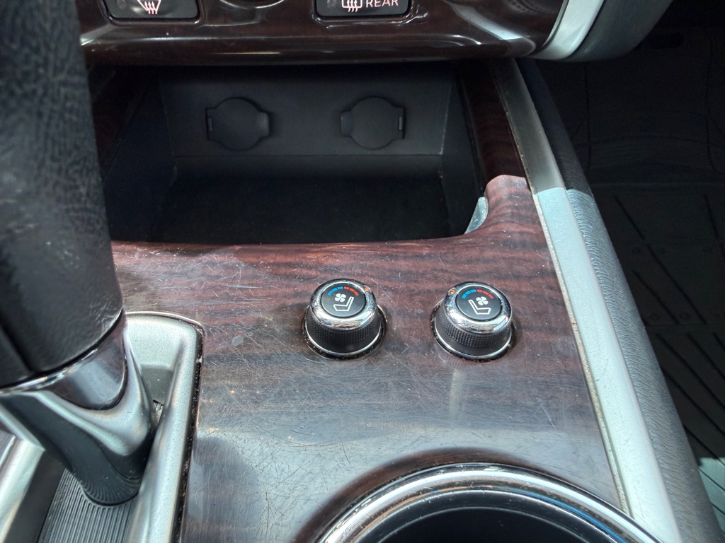 Photo 27 of this NISSAN PATHFINDER