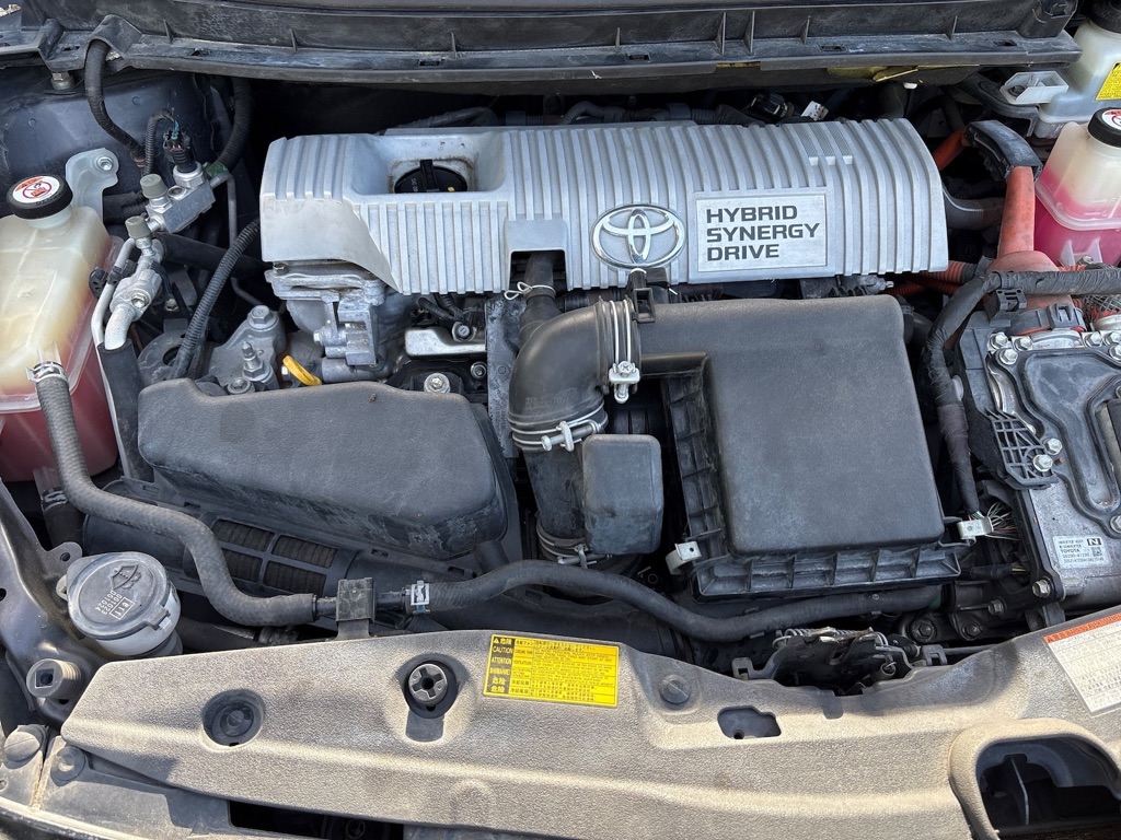 Photo 13 of this TOYOTA PRIUS