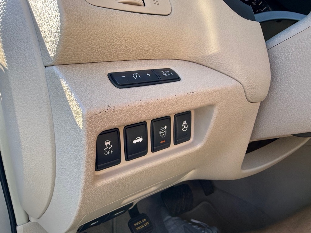 Photo 29 of this NISSAN ALTIMA