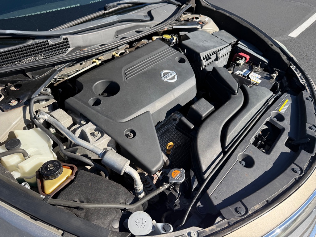 Photo 31 of this NISSAN ALTIMA