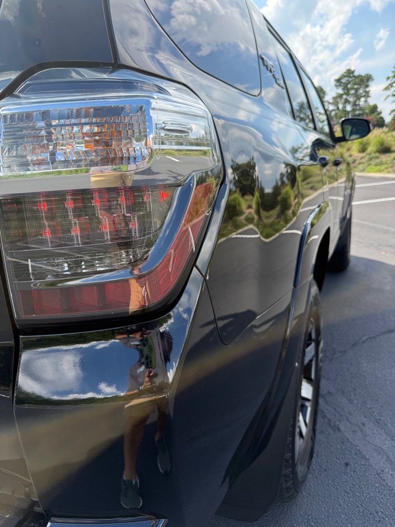 Photo 33 of this TOYOTA 4RUNNER