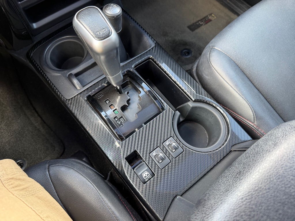 Photo 22 of this TOYOTA 4RUNNER