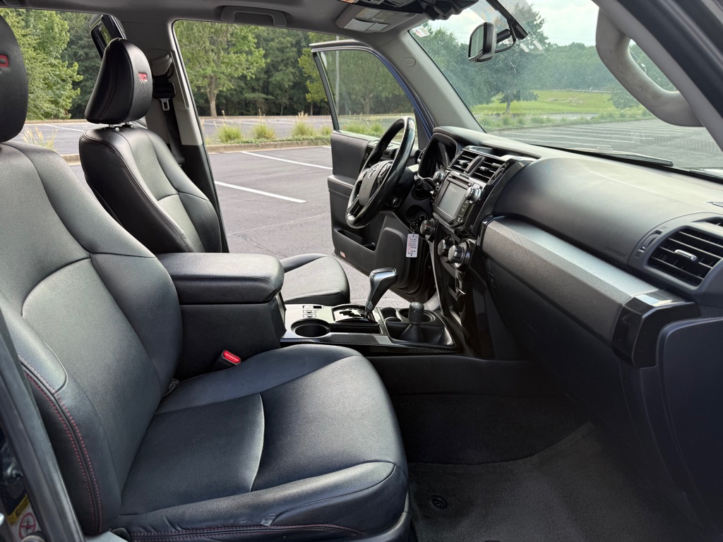 Photo 14 of this TOYOTA 4RUNNER