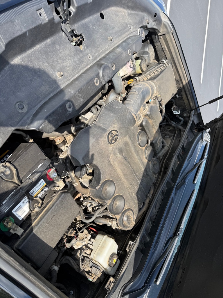 Photo 28 of this TOYOTA 4RUNNER