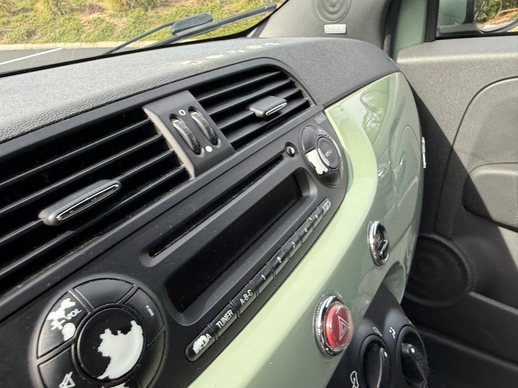 Photo 32 of this FIAT 500