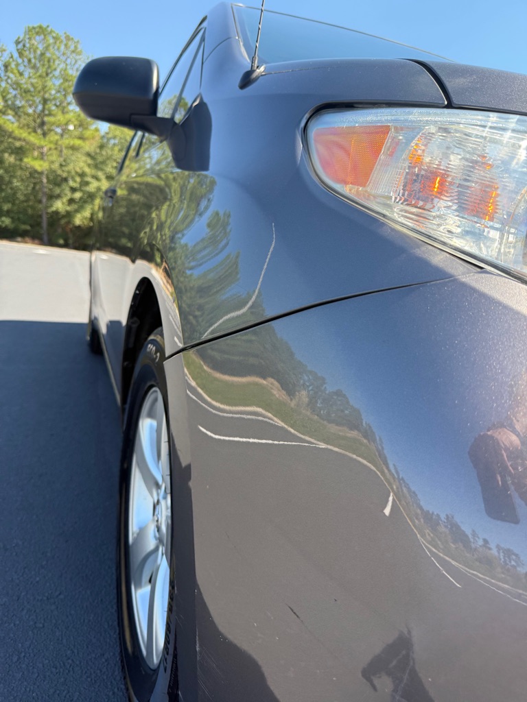 Photo 31 of this TOYOTA SIENNA