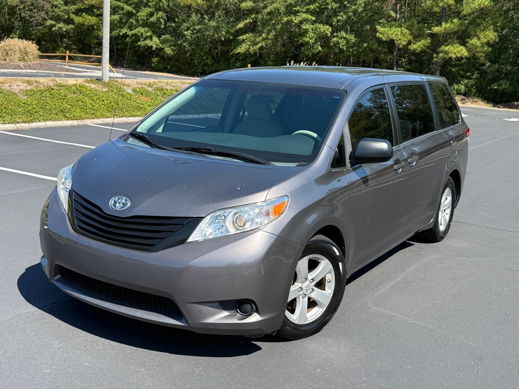 2014 TOYOTA SIENNA