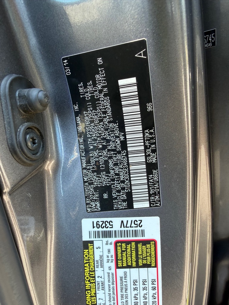 Photo 36 of this TOYOTA SIENNA