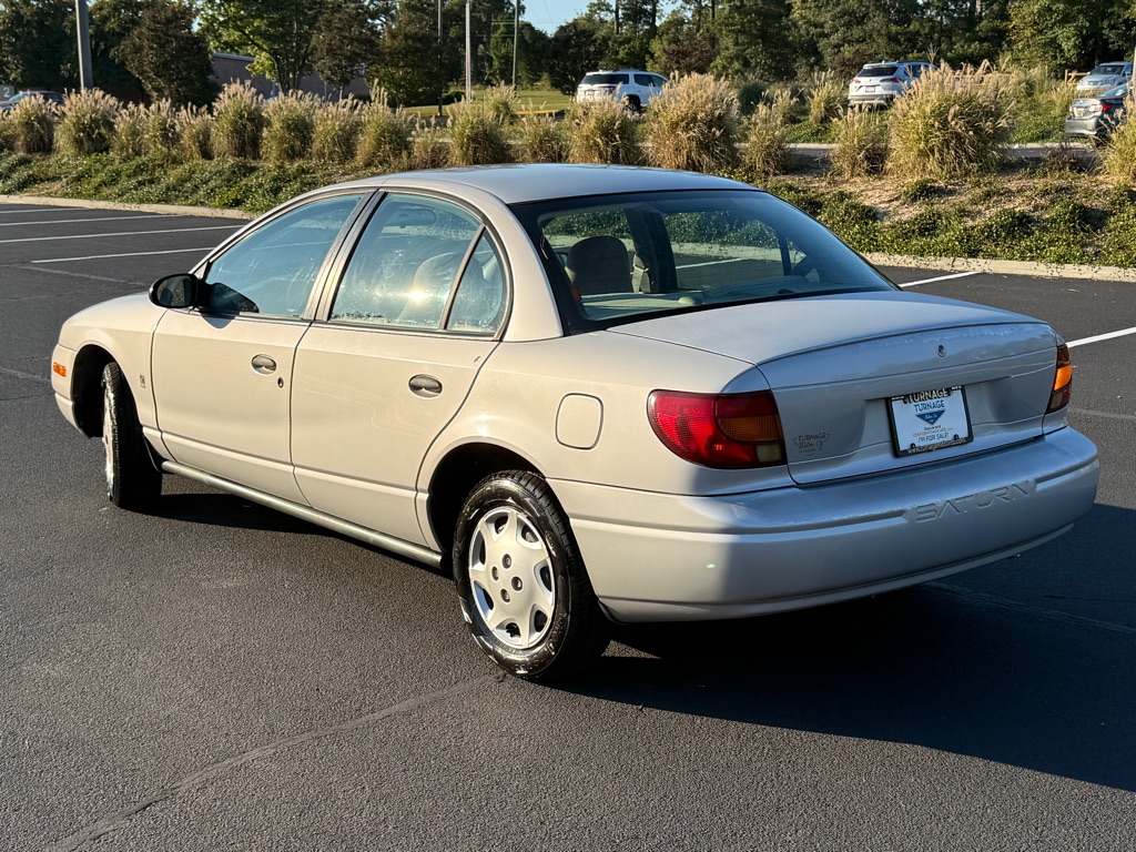 Photo 9 of this SATURN SL1