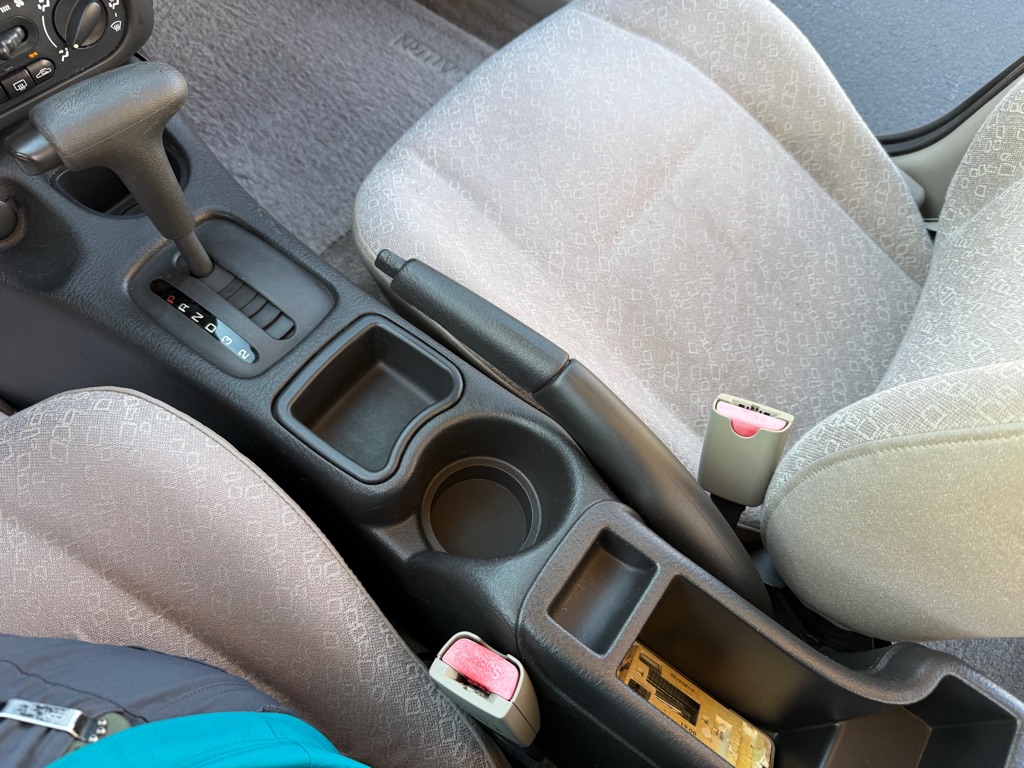 Photo 20 of this SATURN SL1