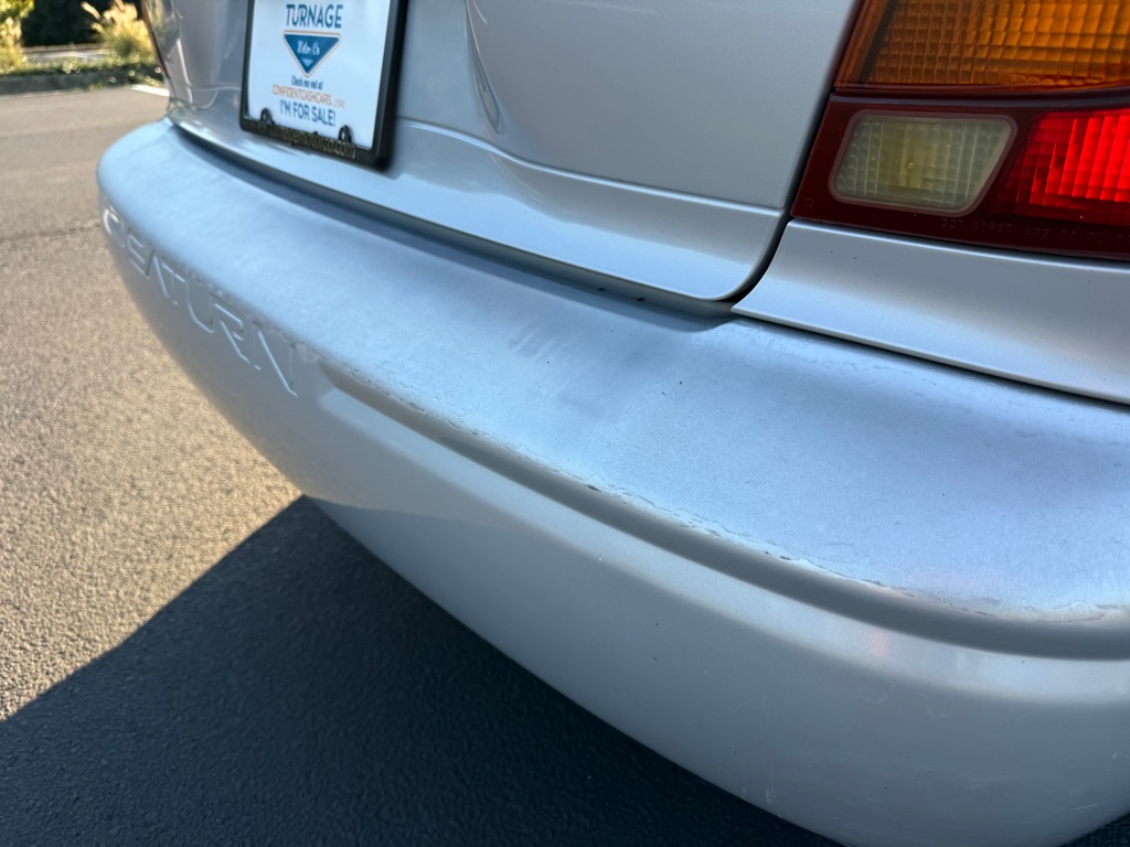 Photo 33 of this SATURN SL1