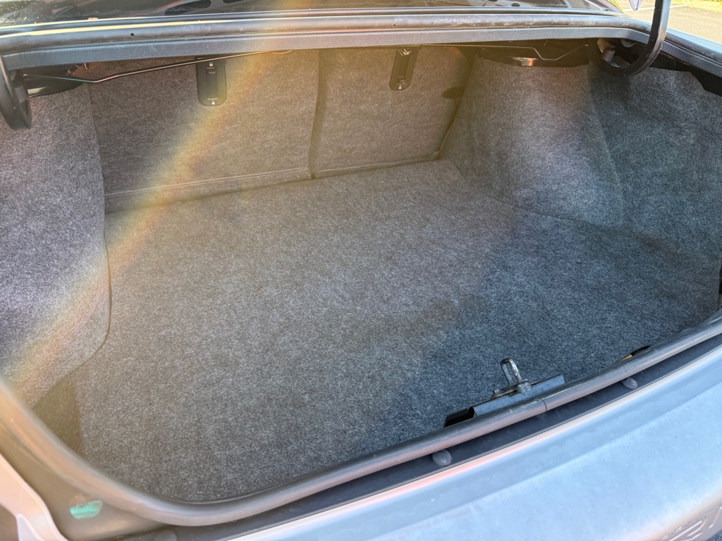 Photo 28 of this SATURN SL1