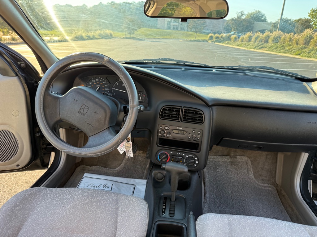 Photo 14 of this SATURN SL1