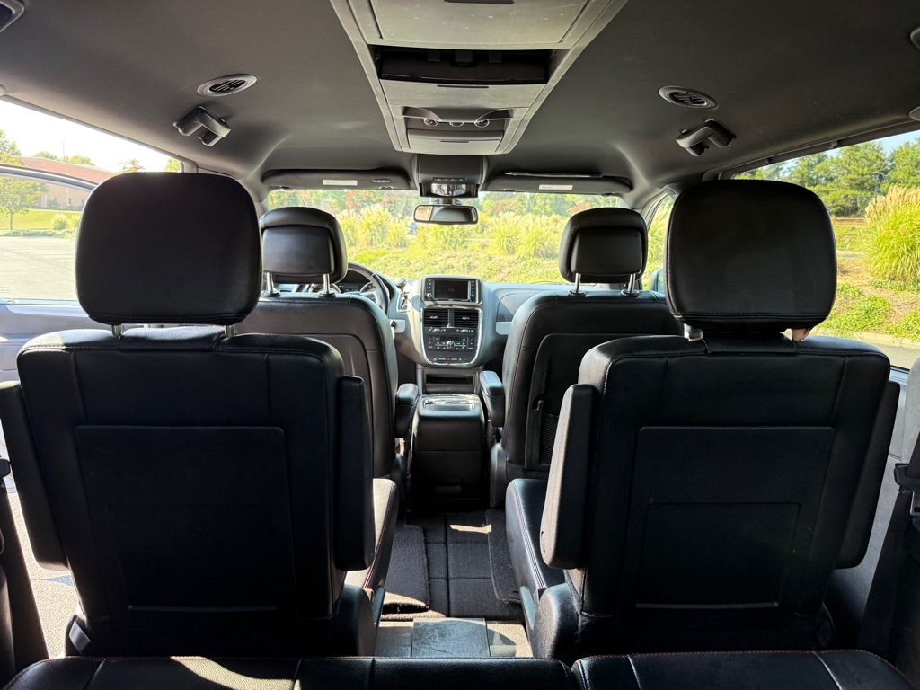 Photo 20 of this DODGE GRAND CARAVAN