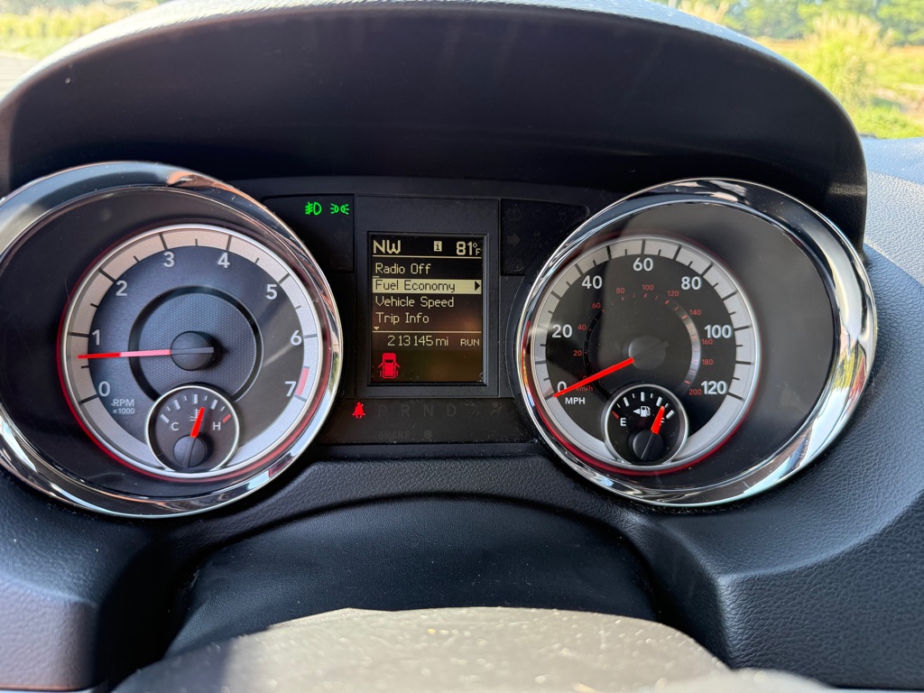 Photo 13 of this DODGE GRAND CARAVAN
