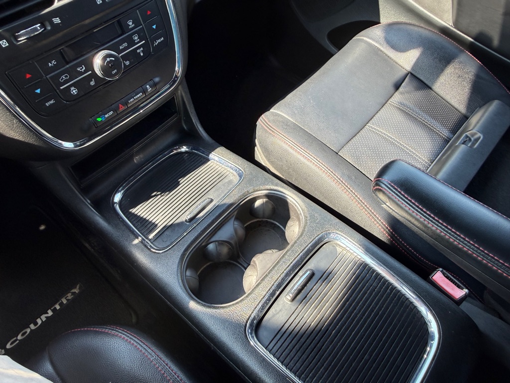 Photo 25 of this DODGE GRAND CARAVAN