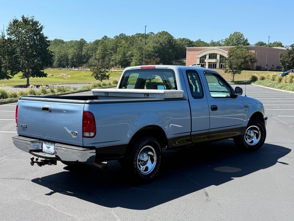 Photo 7 of this FORD F150