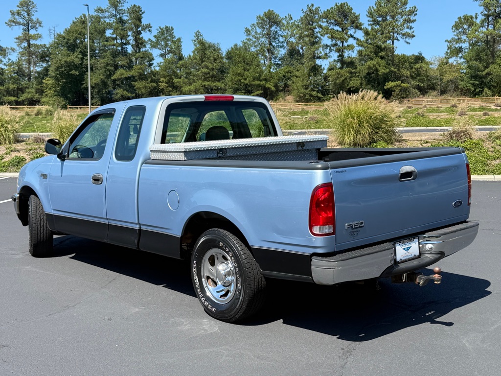 Photo 10 of this FORD F150
