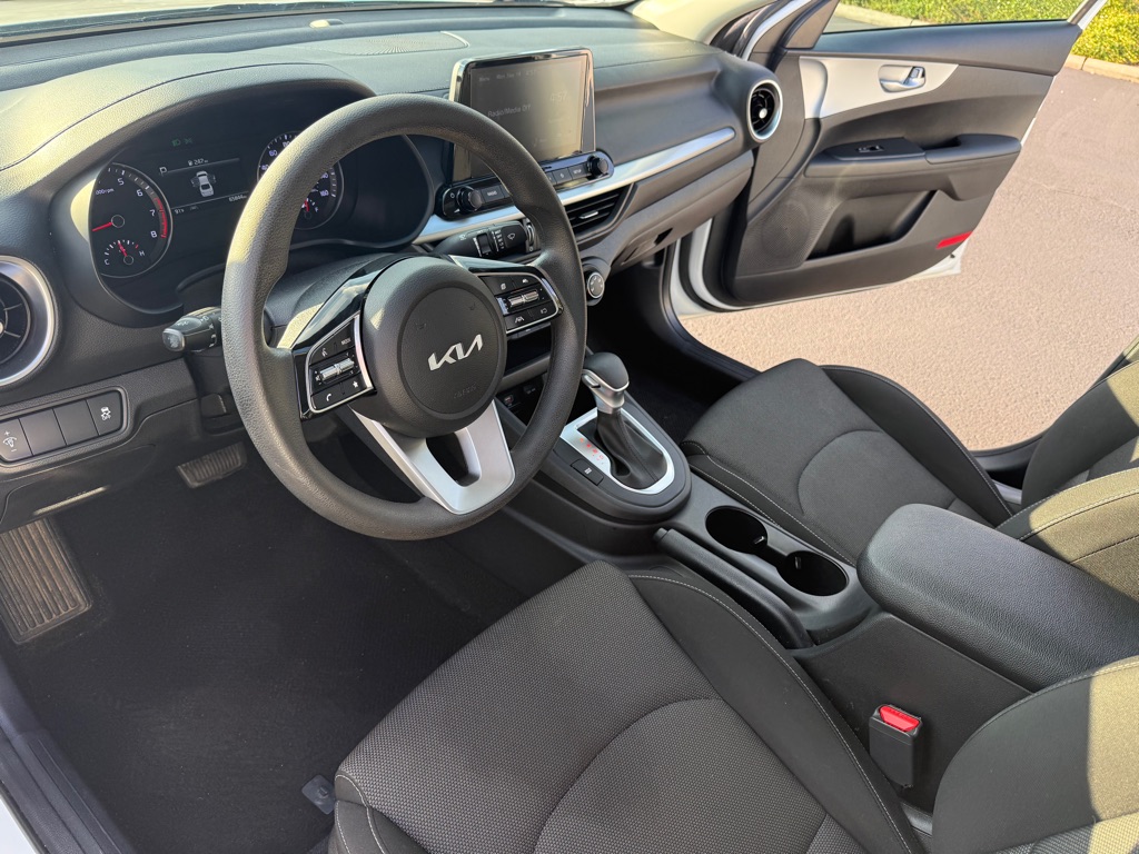Photo 11 of this KIA FORTE