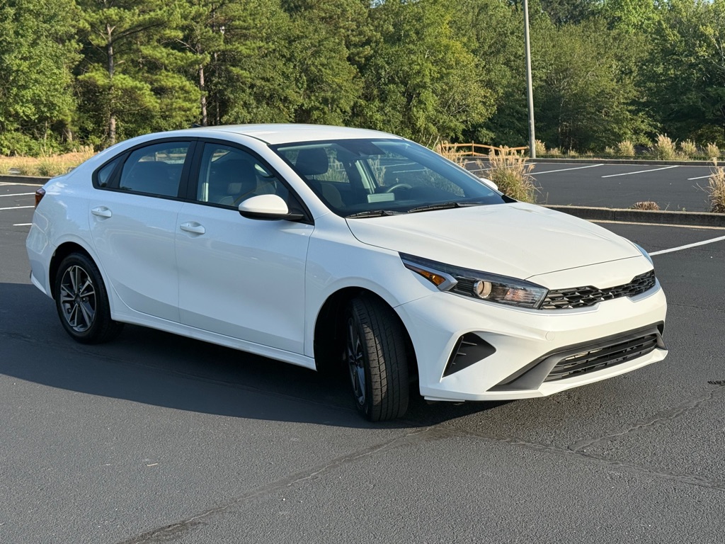 Photo 5 of this KIA FORTE