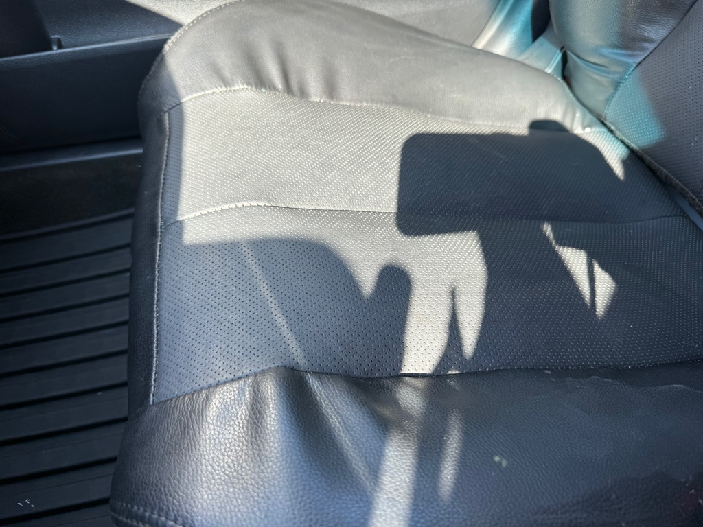 Photo 33 of this SUBARU OUTBACK