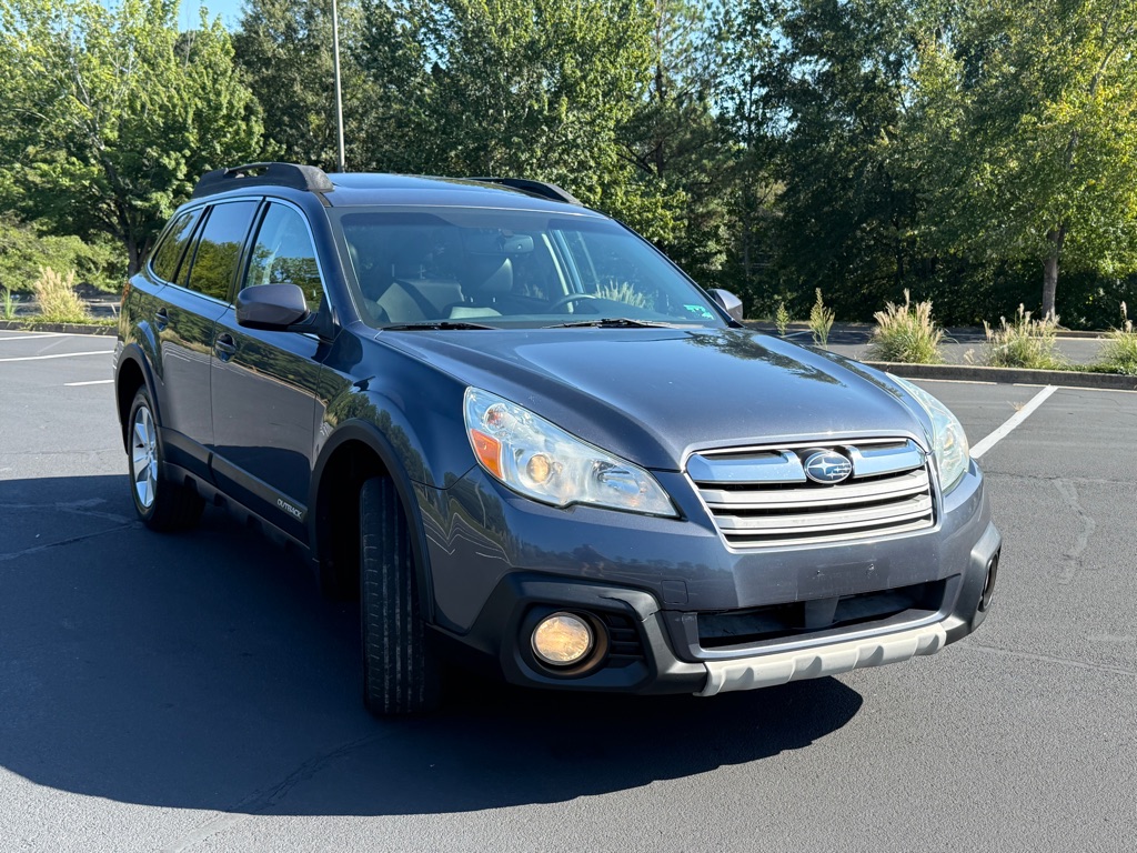 Photo 3 of this SUBARU OUTBACK