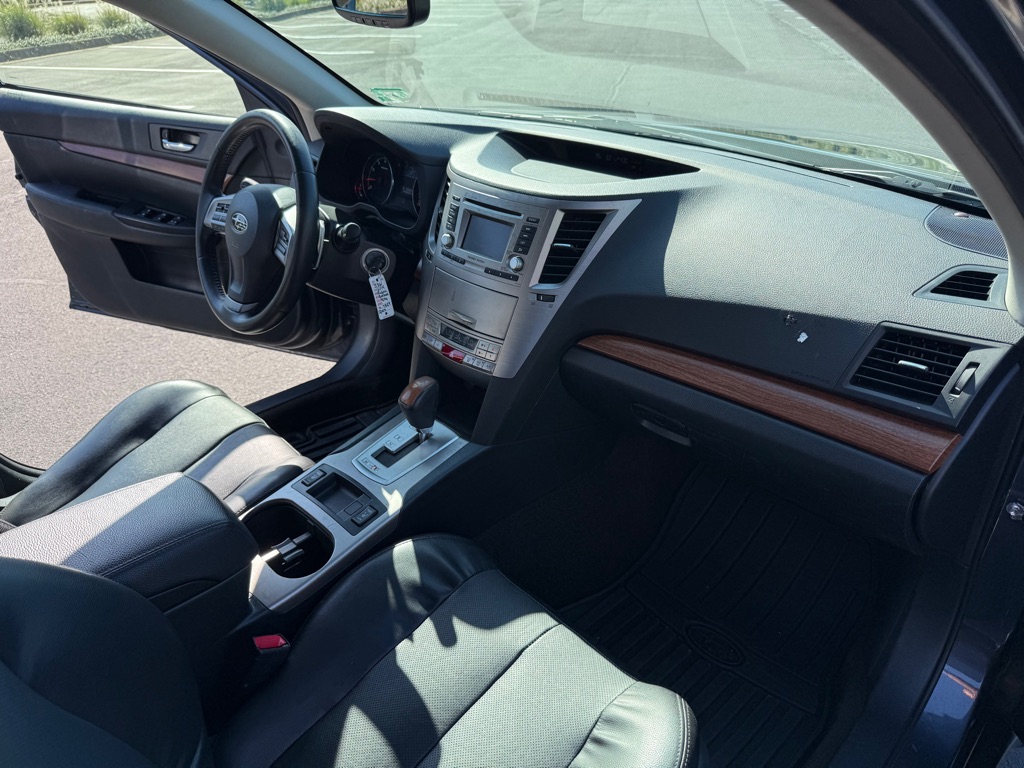 Photo 14 of this SUBARU OUTBACK