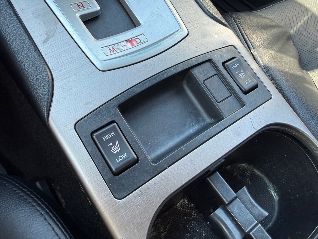 Photo 21 of this SUBARU OUTBACK