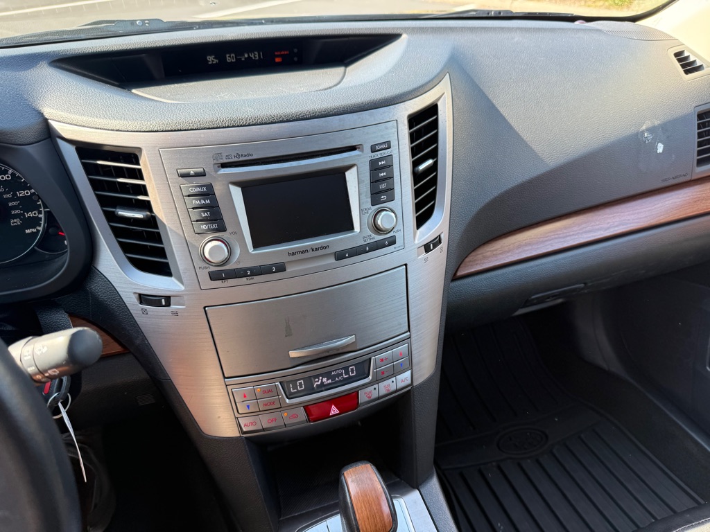 Photo 19 of this SUBARU OUTBACK