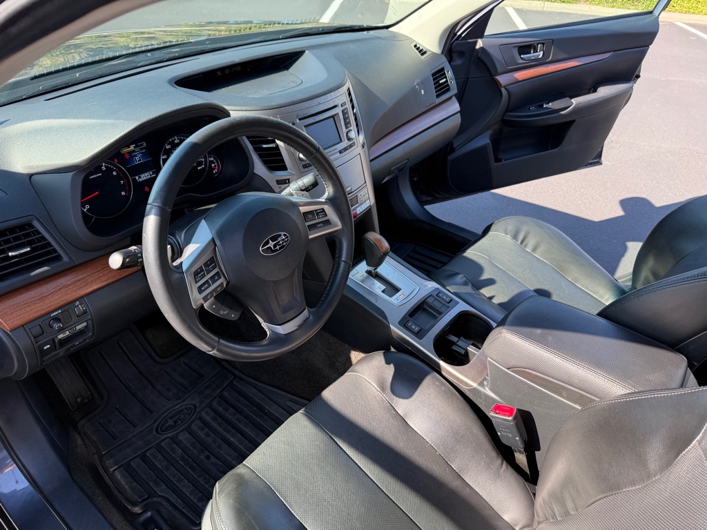 Photo 11 of this SUBARU OUTBACK